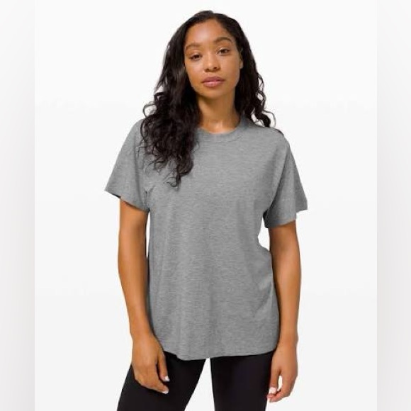 lululemon athletica Tops - lululemon athletica Heather Gray Short Sleeve Crew Tee